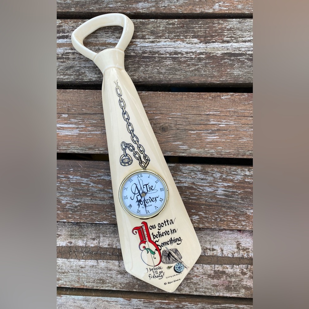 Ron Knox Apple Tree Design "You Gotta Believe In Something" A Tie Forever Clock